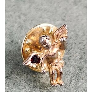 VTG Designer T&T Guardian Angel Pin Austrian Crystal Carrying Your Heart w Me